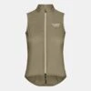 Women's Mechanism Stow Away Gilet - Beige -Assos Boutique Women sMechanismStowAwayGilet Beigefront be13a740 d4cf 438f 8157 a817c0a65cb9